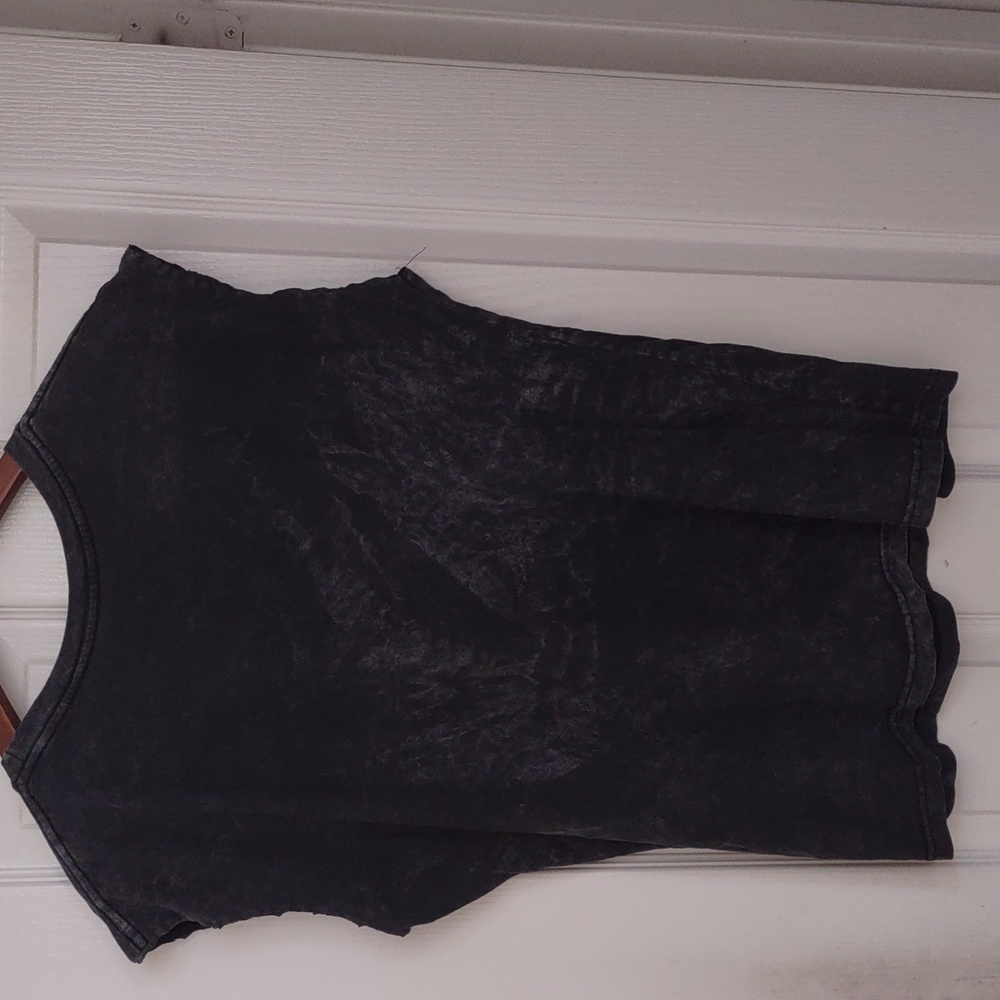 Metallica Distressed Muscle Shirt - Picture 2 of 2